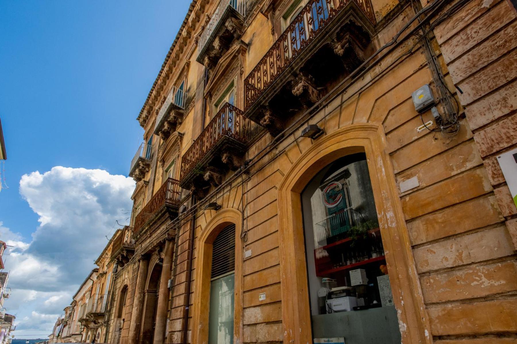 Palazzo D'autore - Luxury - Centro Apartment